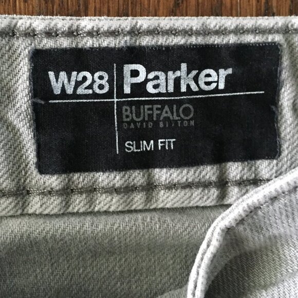 ❤️4/$20 BUFFALO grey denim shorts sz 28 - Picture 6 of 6